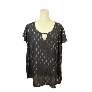 Torrid Black Blouse w/ Gold Pattern (Size 1)